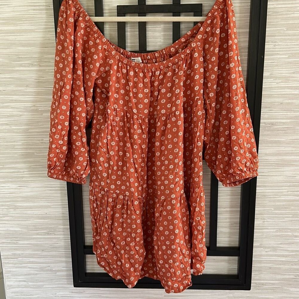Billabong off the shoulder peasant dress rust orange white daisies L mini